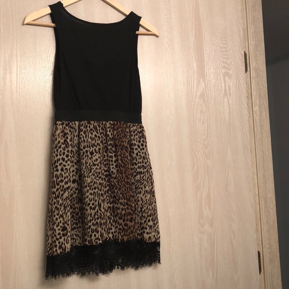 🛑LAST CALL BEFORE DONATION🛑 Leopard Print Dress - Picture 2 of 8